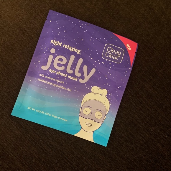 NWT Clean & Clear Night Relaxing Jelly Eye Mask.  Bundle & save shipping! - Picture 2 of 3